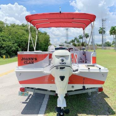 1998 Hurricane 220 sun deck