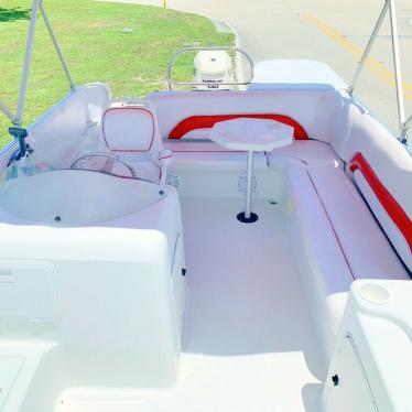 1998 Hurricane 220 sun deck