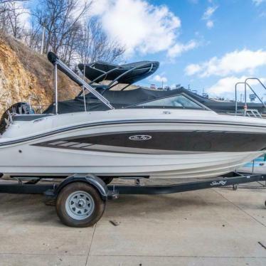 2018 Sea Ray spx 190