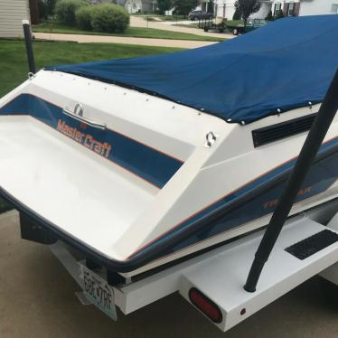 1990 Mastercraft tristar