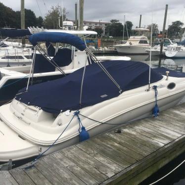 2001 Sea Ray 240 sundeck