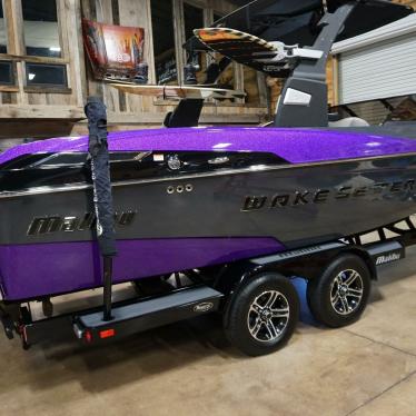 2015 Malibu wakesetter 23lsv