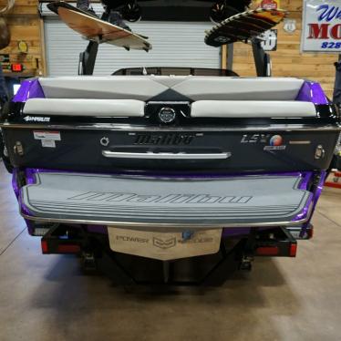 2015 Malibu wakesetter 23lsv