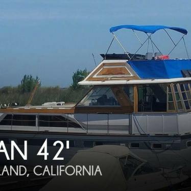 1972 Trojan flush deck motoryacht 42