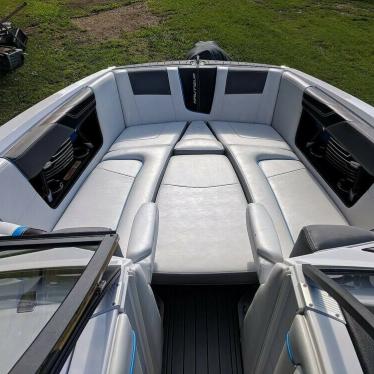 2015 Nautique g25