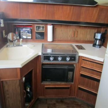 1987 Sea Ray 410 aft cabin