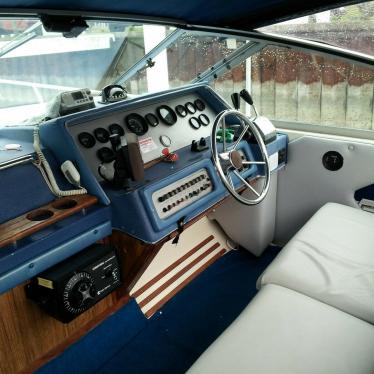 1985 Sea Ray sundancer 300