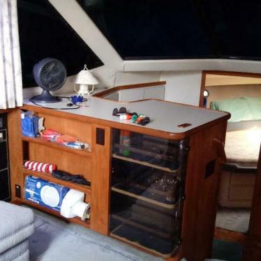 1992 Carver 330 aft cabin