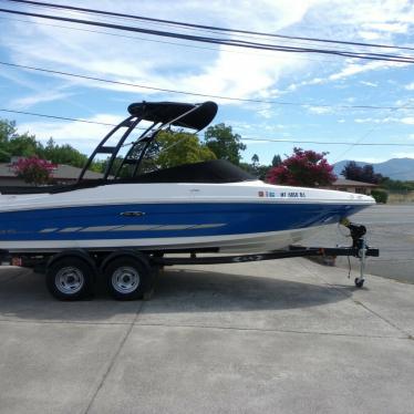 2014 Sea Ray 205 sport