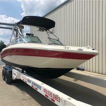 2003 Sea Ray 240 signature