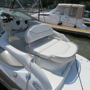 2005 Crownline 270cr