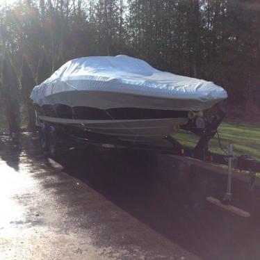 2009 Sea Ray sundeck 210