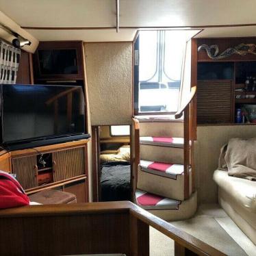 1986 Sea Ray 410 aft cabin