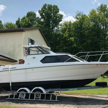 2000 Bayliner 2452 cierra