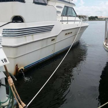 1986 Sea Ray 410 aft cabin