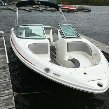 2011 Sea Ray 205 sport