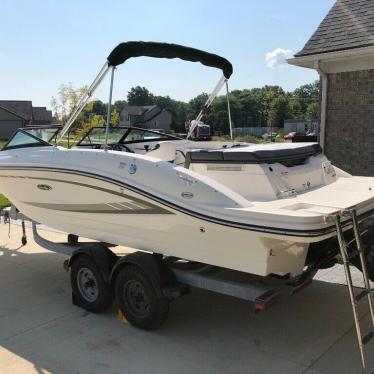 2017 Sea Ray spx 210