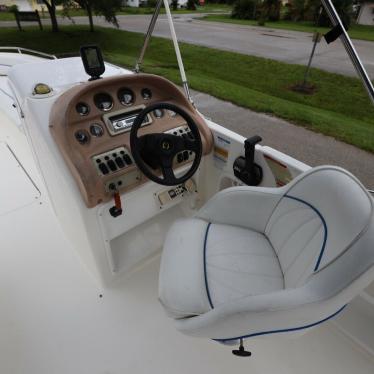 1997 Sea Ray 240 sundeck