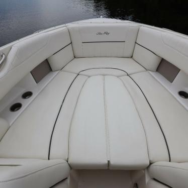 2006 Sea Ray 270 slx