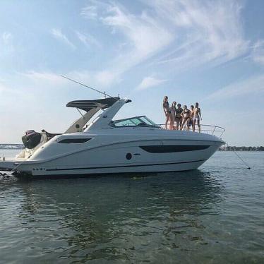 2015 Sea Ray 35