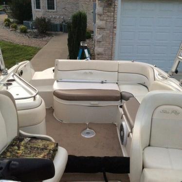 2008 Sea Ray sundeck 240