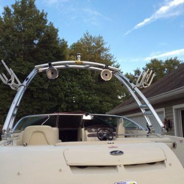 2008 Sea Ray sundeck 240