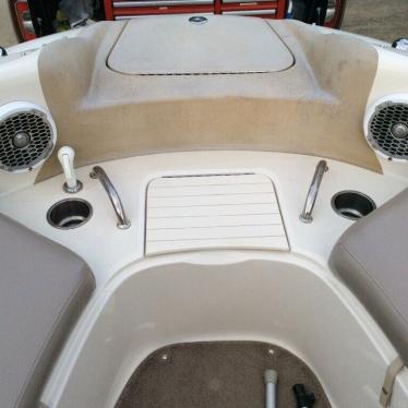 2008 Sea Ray sundeck 240