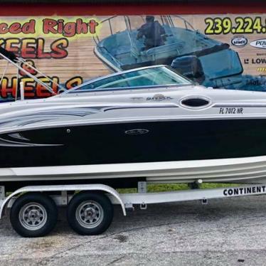 2006 Sea Ray sundeck 240