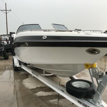 2004 Crownline 270