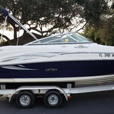 2005 Sea Ray 200 sundeck