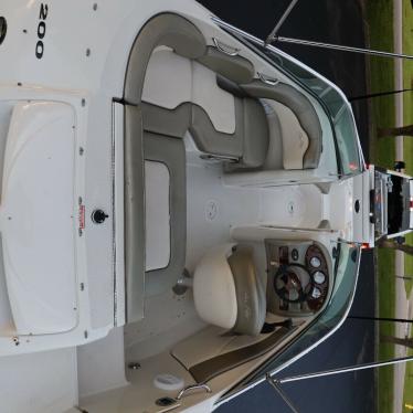 2005 Sea Ray 200 sundeck