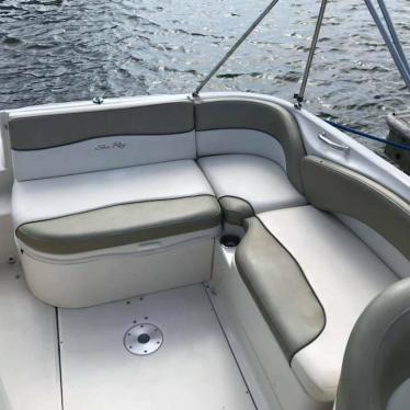 2006 Sea Ray 240 sundeck