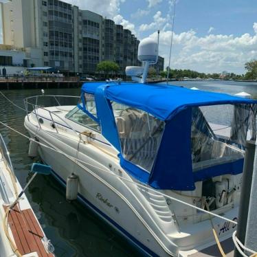 2002 Rinker 342 fiesta vee