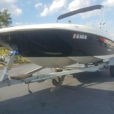 2017 Bayliner element e16