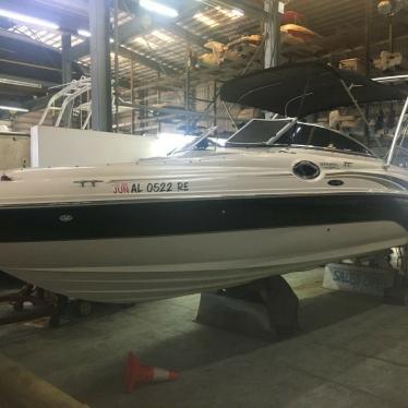 2004 Sea Ray 240 sundeck