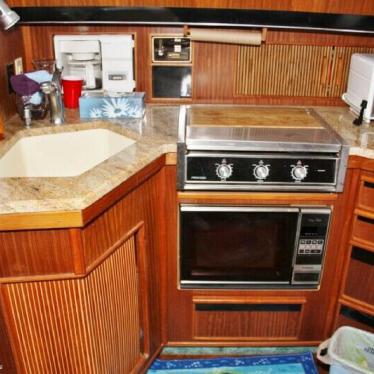 1987 Sea Ray 41 aft cabin