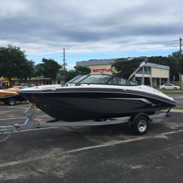 2017 Yamaha sx195