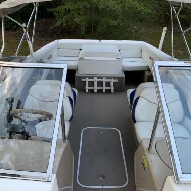 2003 Bayliner 215br