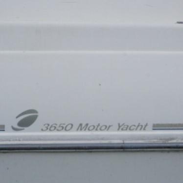 1998 Cruisers 3605