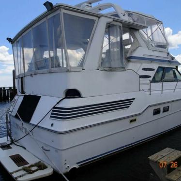 1989 Sea Ray 440 aft cabin