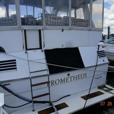 1989 Sea Ray 440 aft cabin