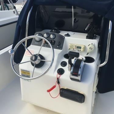 2003 Boston Whaler montauk