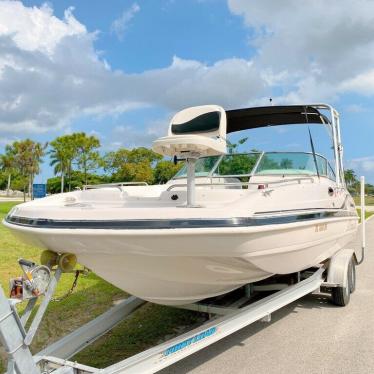 2002 Hurricane 237 sun deck