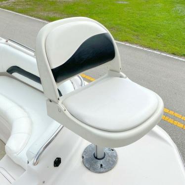 2002 Hurricane 237 sun deck