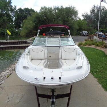 2007 Crownline deck boat 240 ex