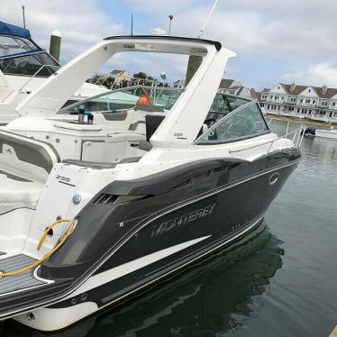 2015 Monterey 295 sport yacht