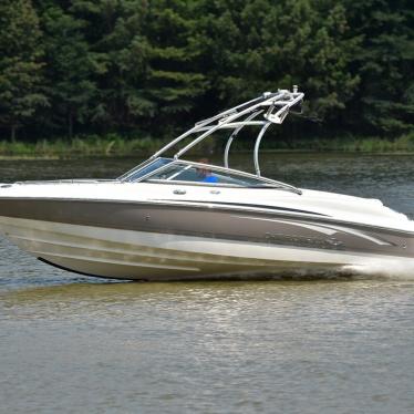 2007 Chaparral 210 wake