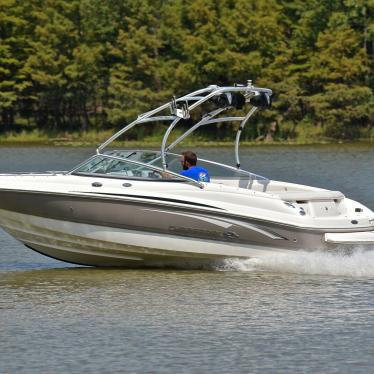 2007 Chaparral 210 wake