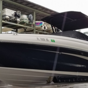 2017 Sea Ray sundeck