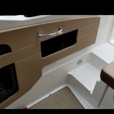 2017 Sea Ray sundeck